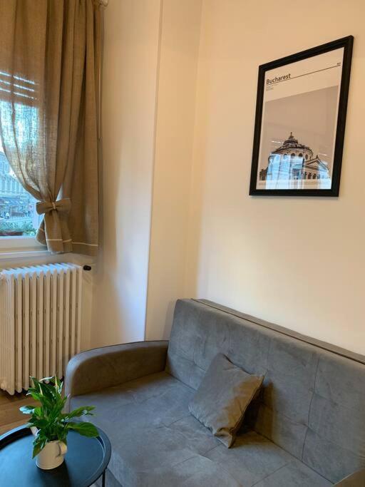 Charming 1937 #victory Avenue Apartment *